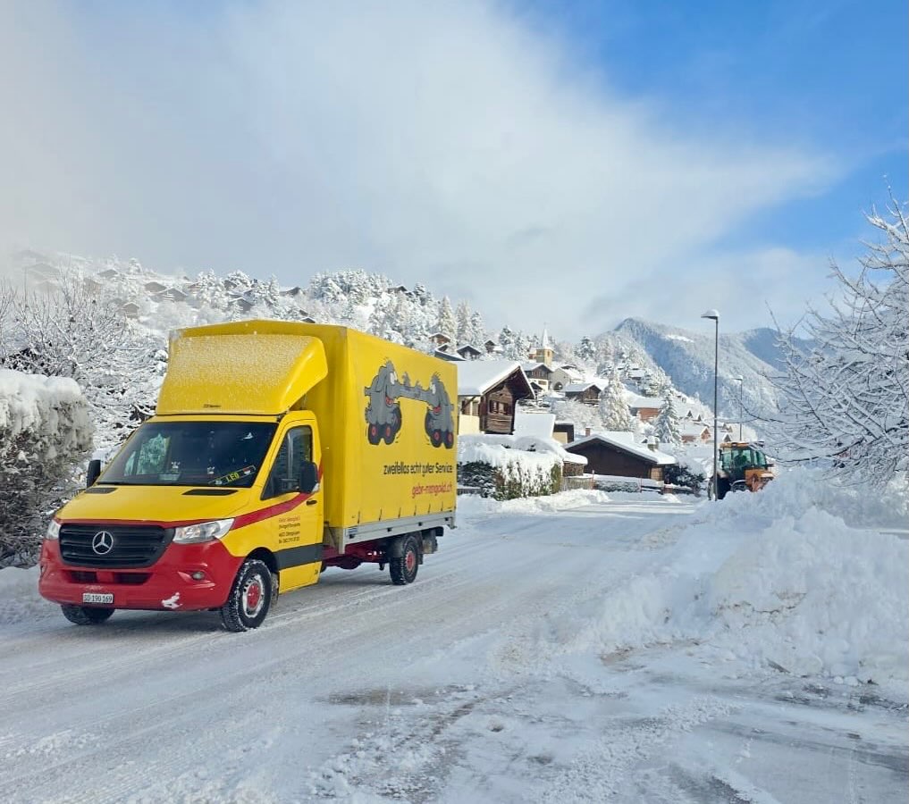 Die Gebr. Mangold AG wünscht euch allen frohe Weihnachten, entspannte Festtage und einen guten Rutsch ins neue Jahr. ✨🎄🥳 

Bleibt alle gesund und munter! 😊 🚚#gebrmangoldag#transportundlogistik